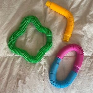 Fidget pop tubes